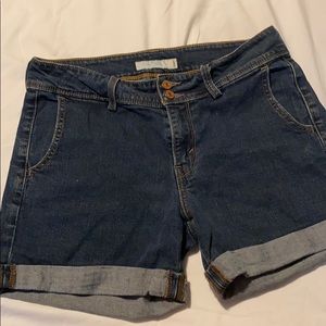 Levi’s shorts